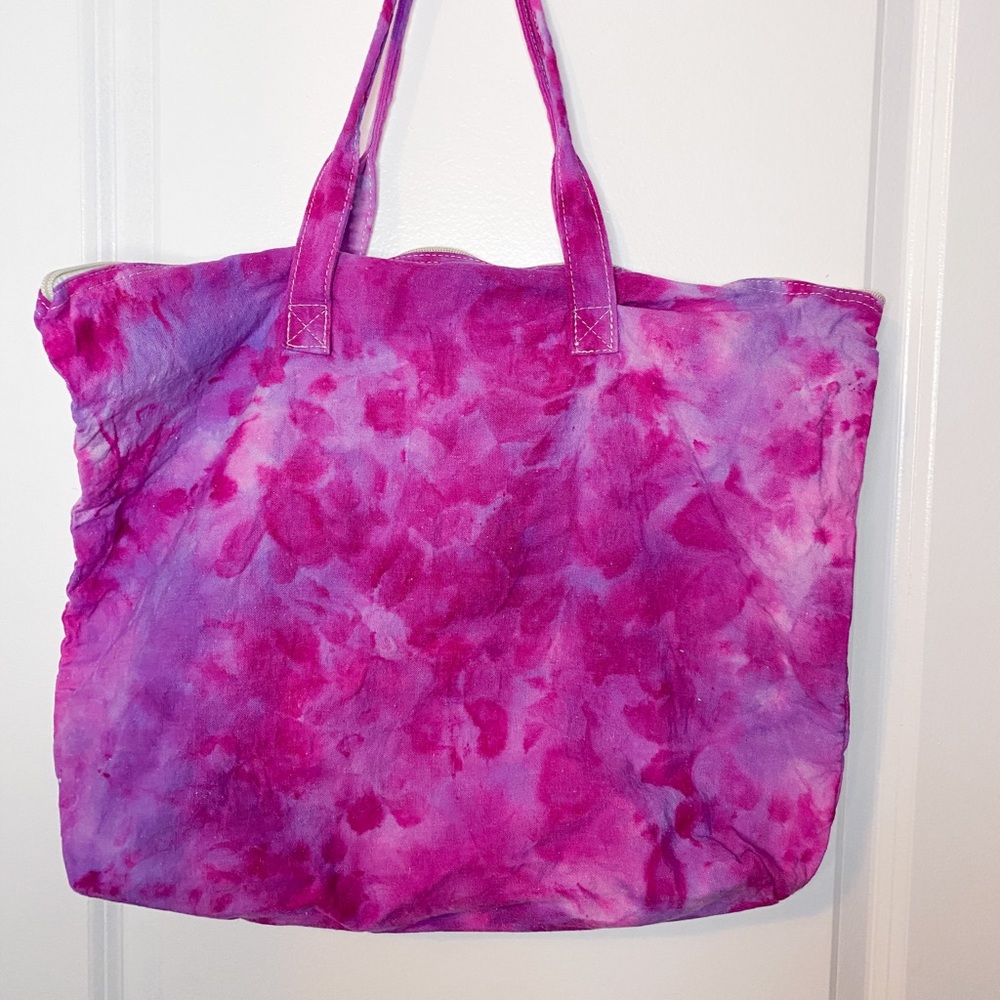 Canvas Travel tote with zipper